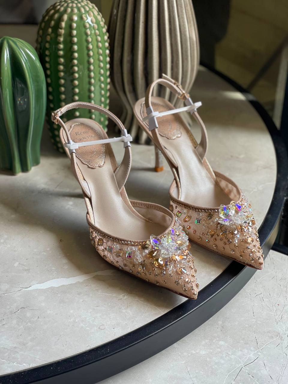 RENE CAOVILLA ✔️
VIP QUALITY ✅
Size : 36 TO 41
450 dhs✅

Zain113
♥️♥️♥️