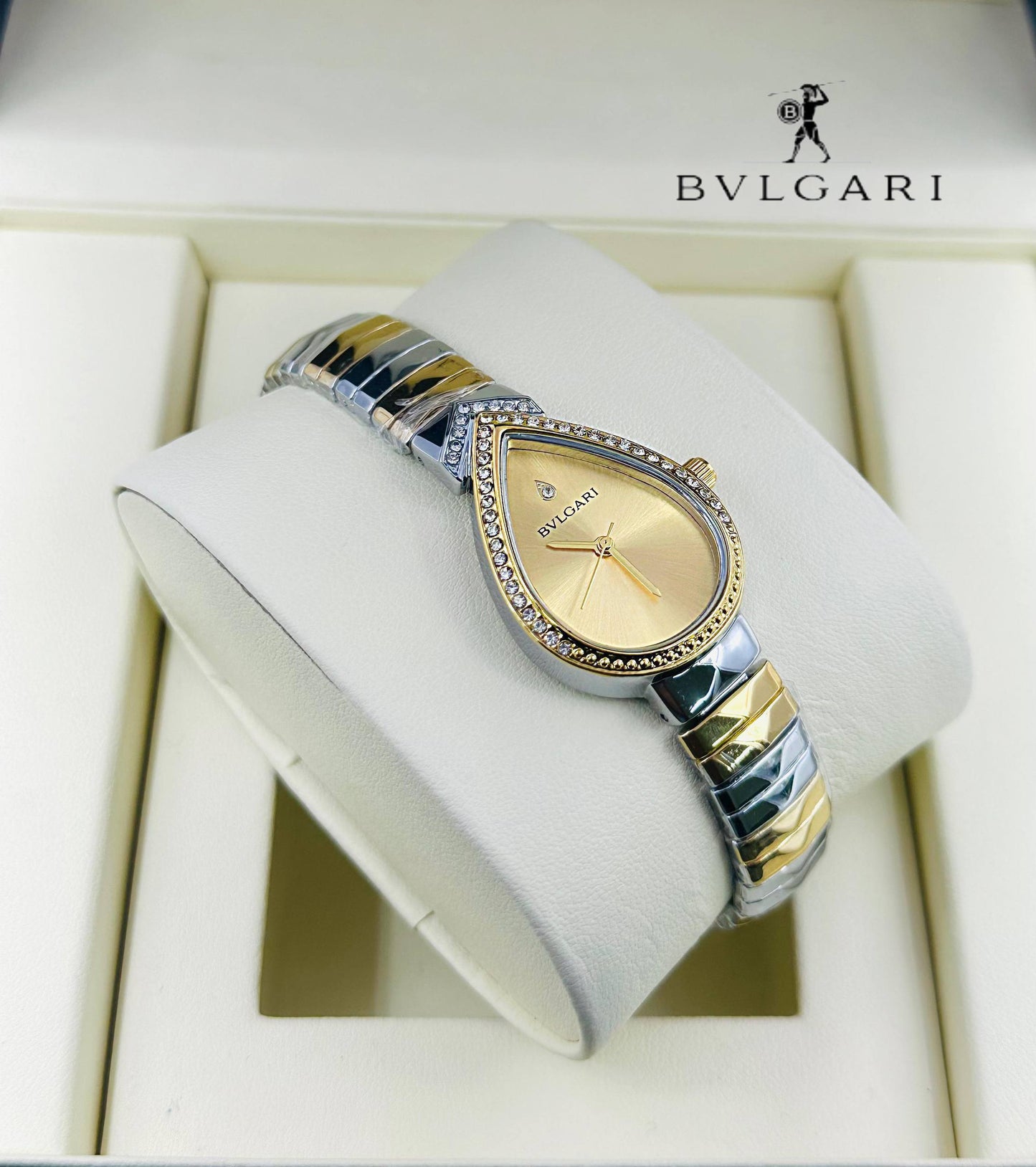 Bvlgari Ladies
55 dhs🪙🌨️

Zain29
♥️♥️♥️