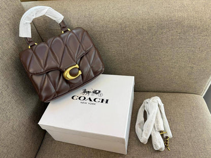 Coach
95 dhs✅

with box
🎁🎁🎁

size 20cm

Zain26
♥️♥️♥️
