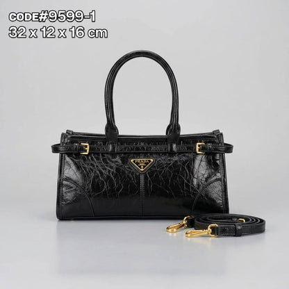 Prada ʙᴏɴɴɪᴇ ʜᴀɴᴅʙᴀɢ
ʟᴀᴍʙsᴋɪɴ ʟᴇᴀᴛʜᴇʀ ᴍᴀᴛᴇʀɪᴀʟ
ɢᴏʟᴅ ʜᴀʀᴅᴡᴀʀᴇ
ɪᴛ ʜᴀs ᴀ ʙᴇʟᴛ ʟᴏɴɢ sᴛʀᴀᴘ
sɪᴢᴇ : 32 cm

95 dhs🇦🇪🇦🇪

Zain31
♥️♥️♥️