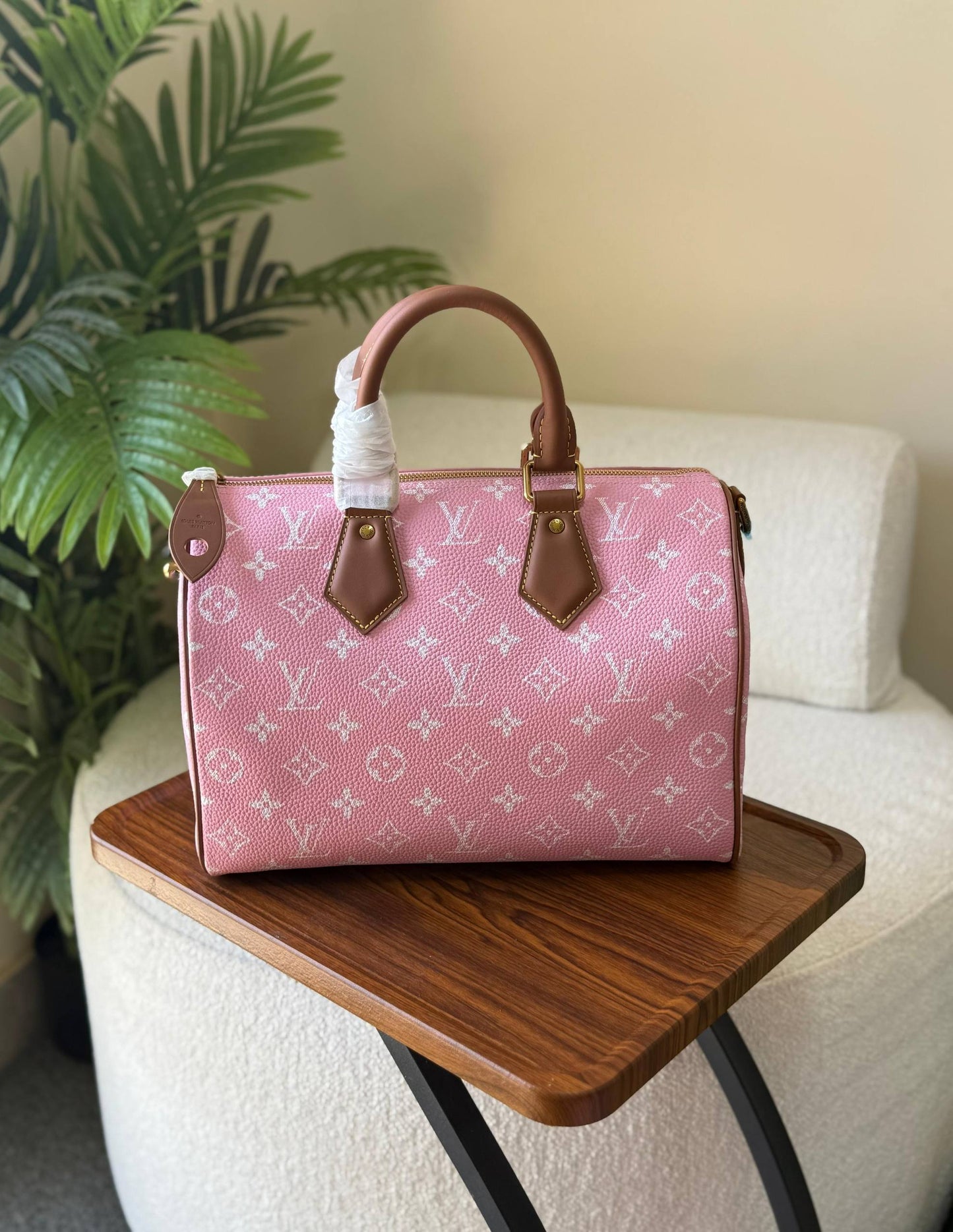 🌿💗*Louis Vuitton*😍🍃
    ❄️25. 30 cm❄️
     🍃 😍🙃😍 💫
Super Master Quality
For Price 👇 WTSP Text Zain 0568585901

Zain246
♥️♥️♥️