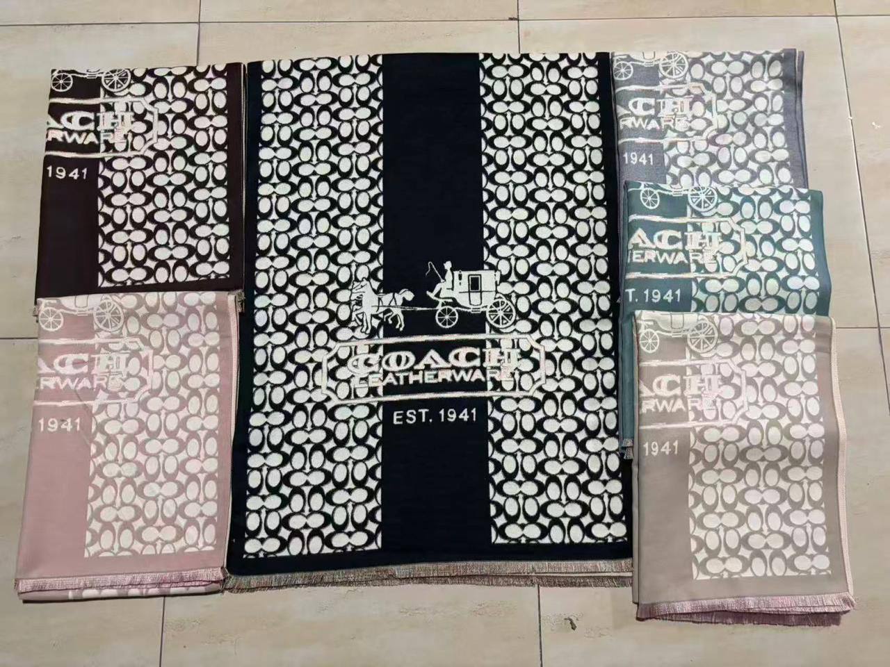 Winter scarf 
45 dhs🪙🌨️

Zain93
♥️♥️♥️
