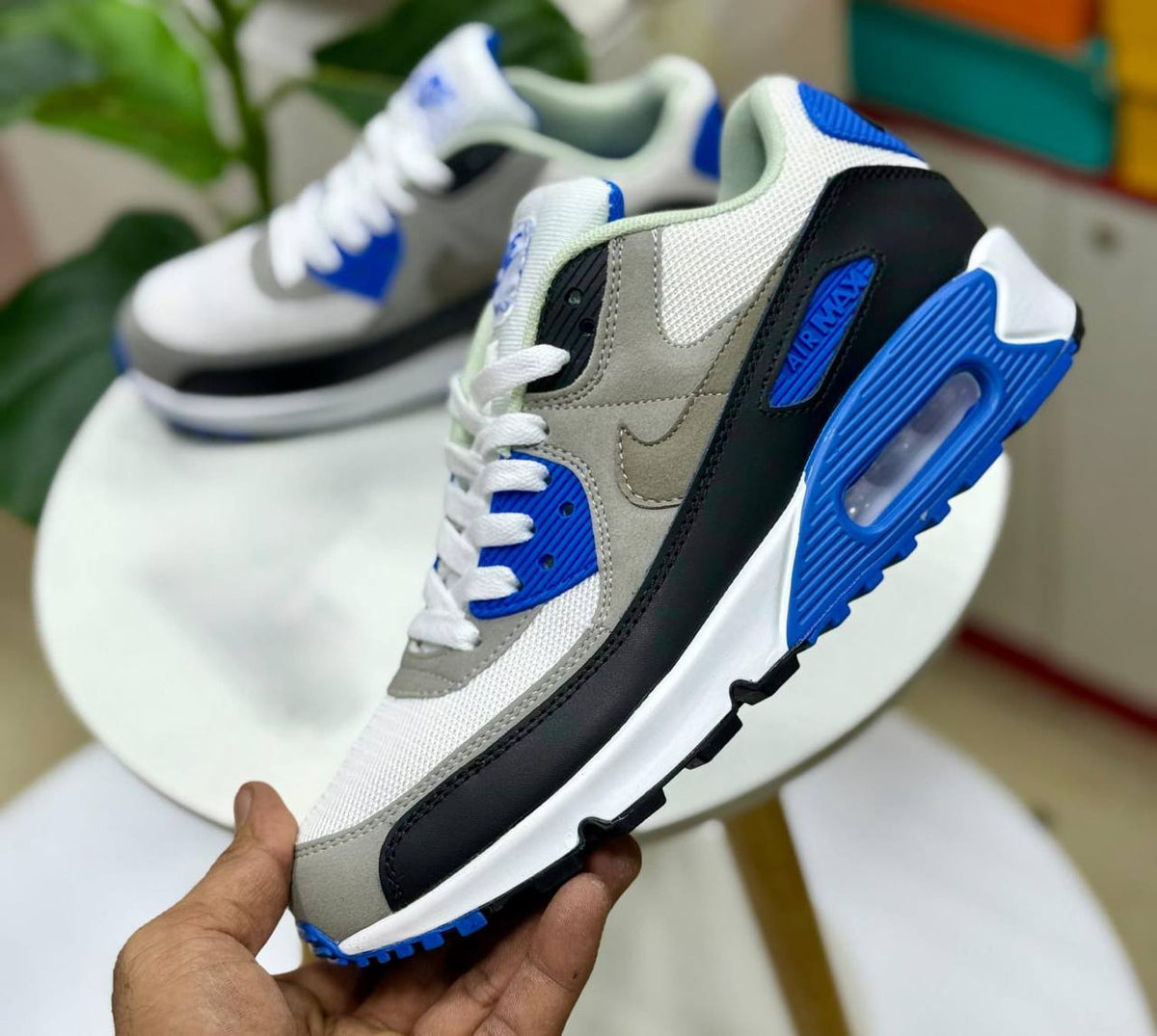 Airmax

100 dhs🇦🇪🇦🇪

40 to 45

Zain27
♥️♥️♥️