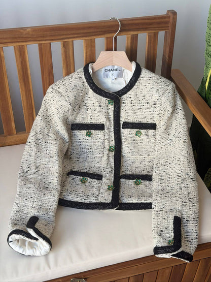 ❤️‍🔥✨CHANEL NEW ❤️‍🔥✨
    ✨VIP QUALITY ✨
   Cotton +silk lining 
Size : 36-38-40-42

900 dhs🇦🇪🇦🇪

Zain287
♥️♥️♥️