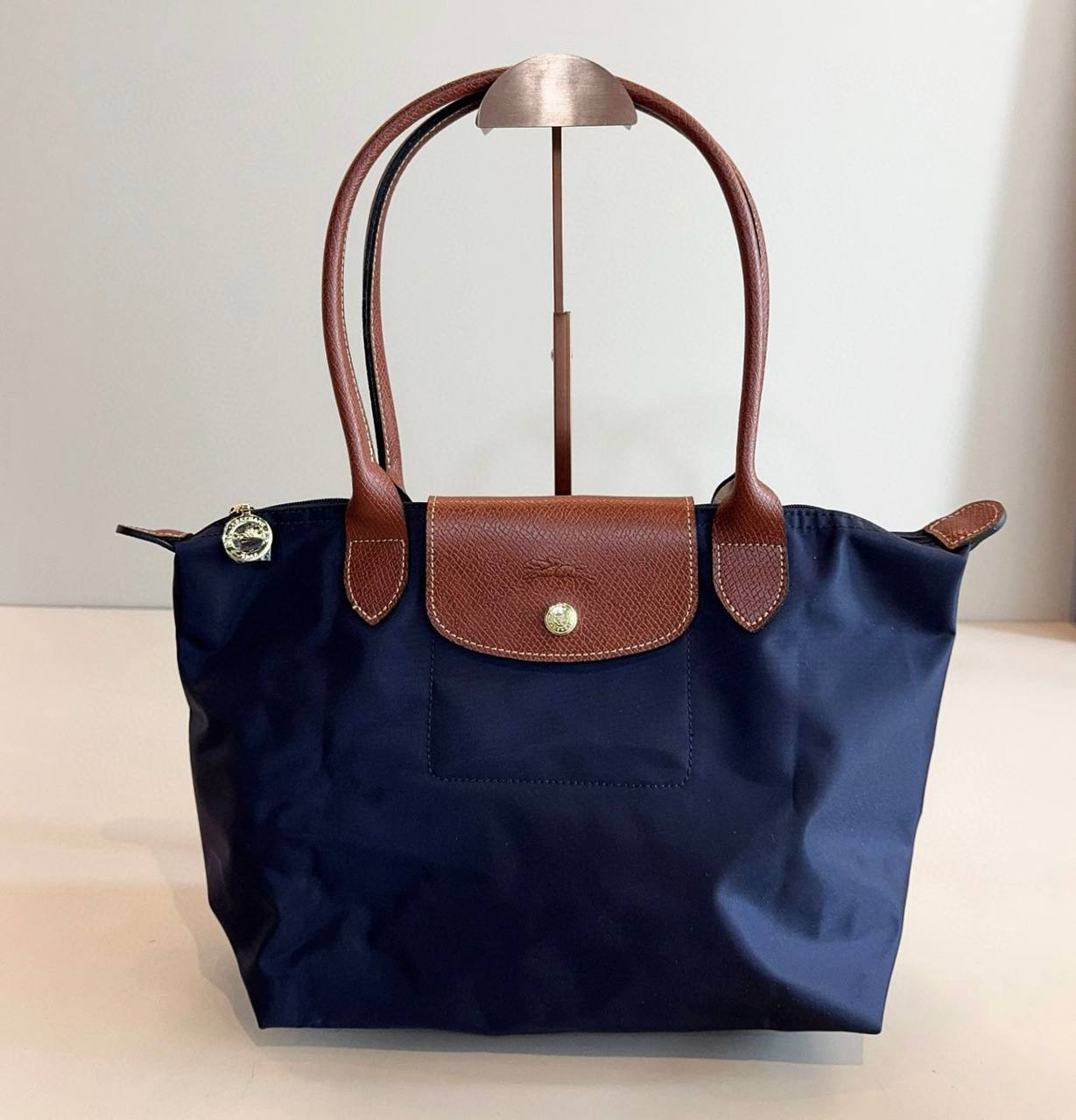 LONGCHAMP
HIGH QUALITY MEDUIM SIZE 
85 dhs✅

Zain39
♥️♥️♥️