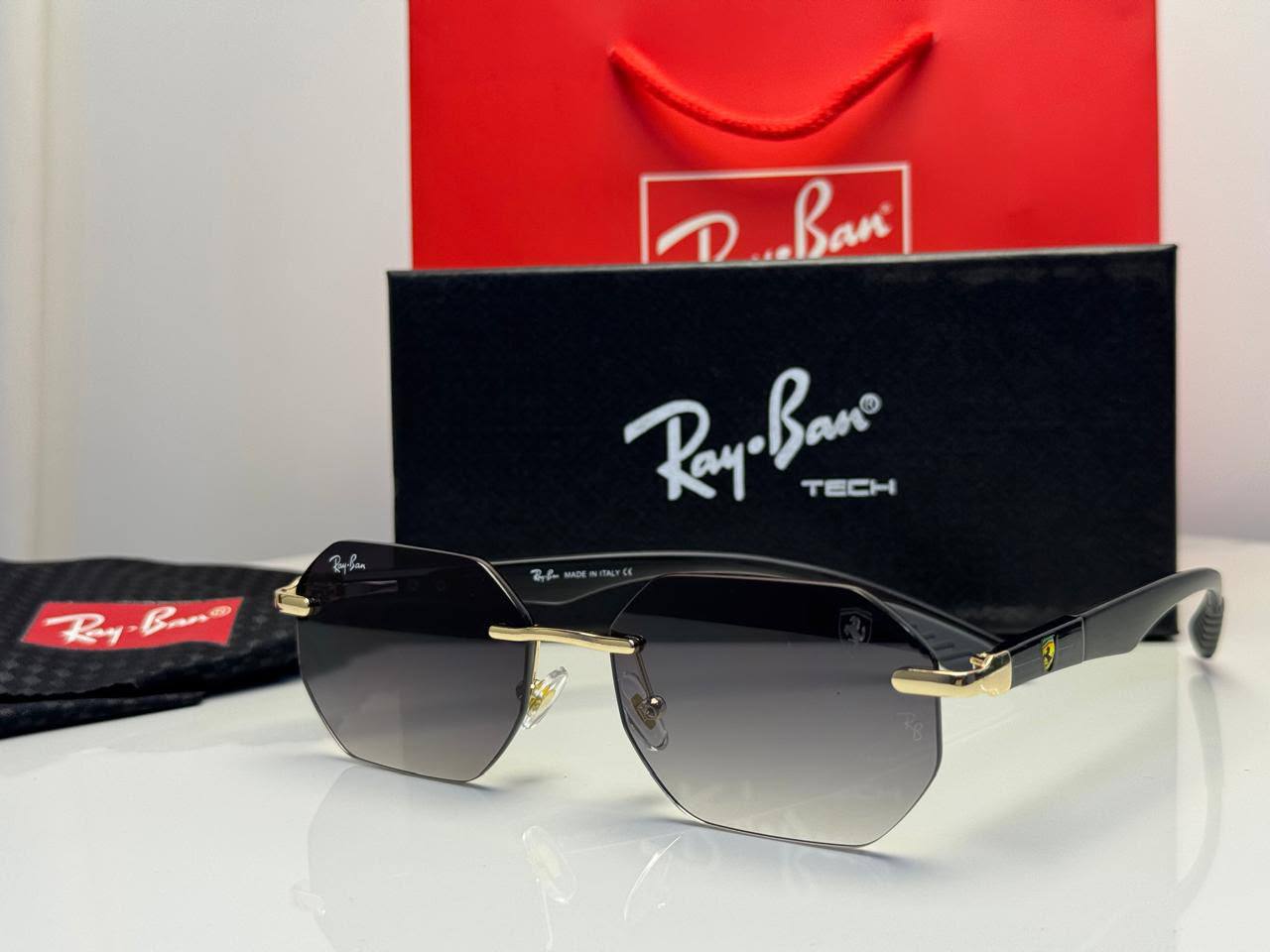 Ray Ban
55 dhs🇦🇪🇦🇪

Zain182
♥️♥️♥️