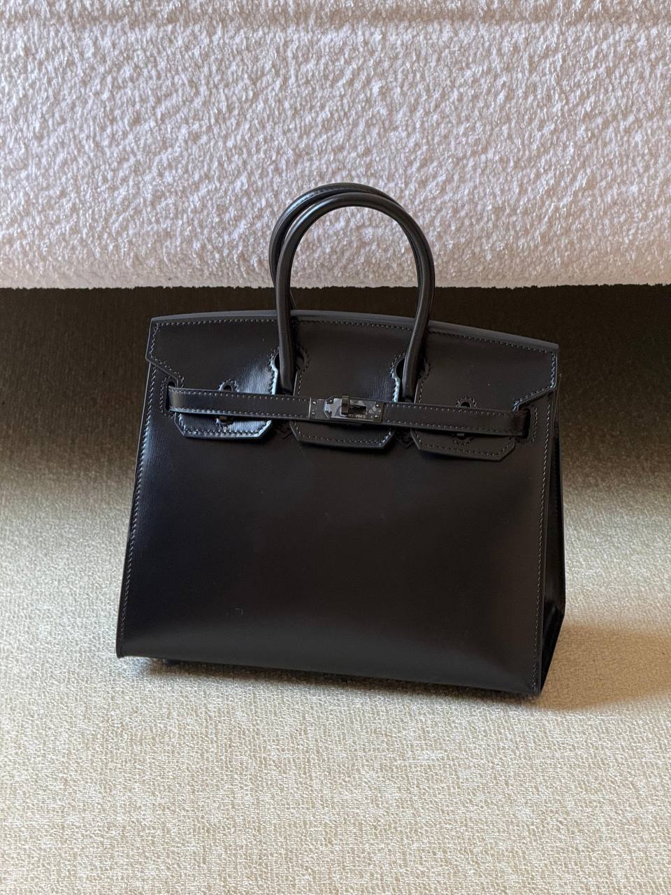 Hermes 
 birkin box 25cm💥Master quality ✅with box📦
480 dhs✅

Zain52
♥️♥️♥️