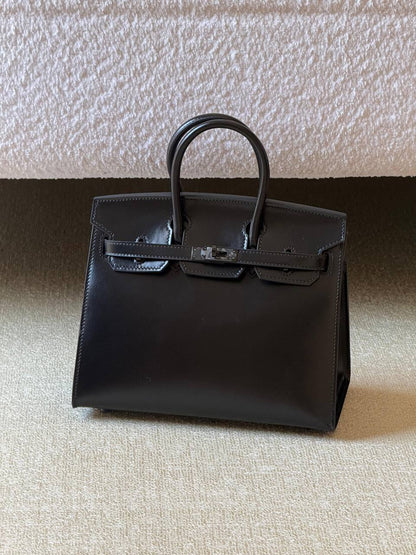 Hermes 
 birkin box 25cm💥Master quality ✅with box📦
480 dhs✅

Zain52
♥️♥️♥️