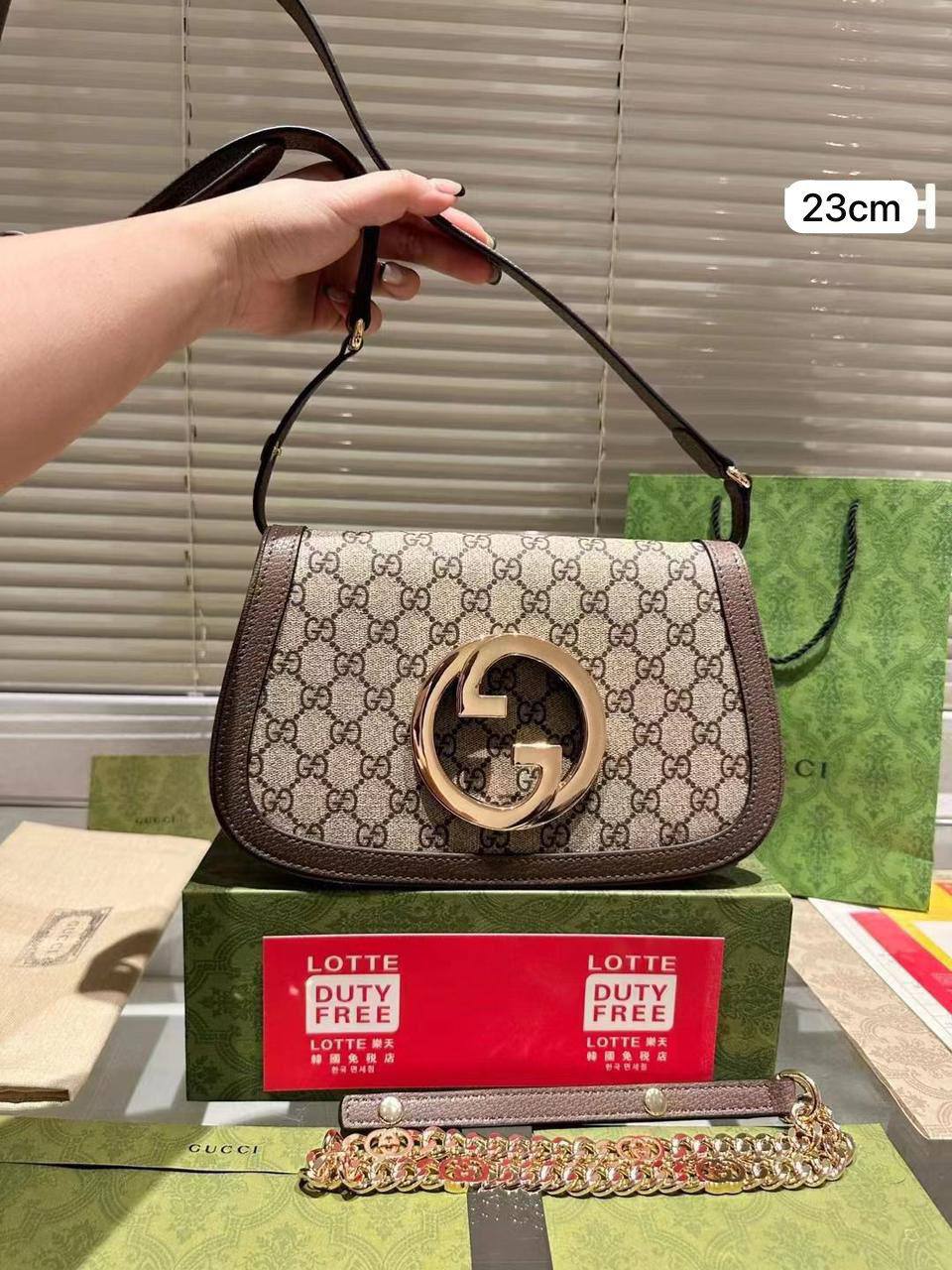 Gucci Ophidia
1️⃣ First Quality +🎁
Size: 25 ~ 23 * 13 cm
90 dhs✅
with box 🎁


Zain115
♥️♥️♥️