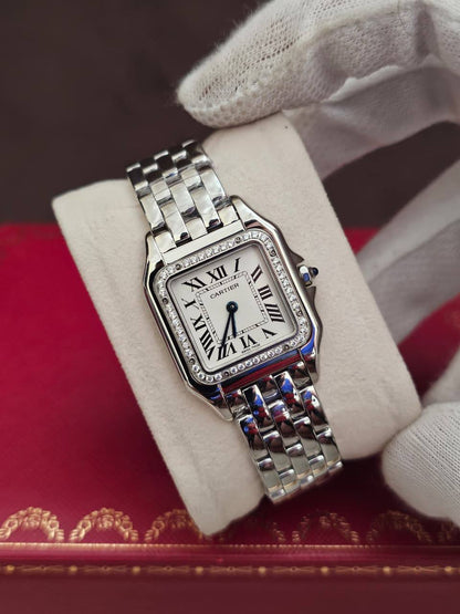CARTIER
_PANTHÈRE DE CARTIER  SIZE 22MM WITH STONE BEZEL_
Swiss Movement🇨🇭
Water Resistant 💧
Sapphire Crystal 
Super Master Quality 
With Original Box 📦🛍️
For Price 👇 WhatsApp✅
0568585901 
0507557372
0552275751 Owner Zain 👌

Zain282
♥️♥️♥️