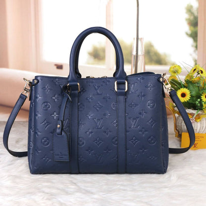 LV
Good Quality 
105 dhs❣️

Zain250
♥️♥️♥️