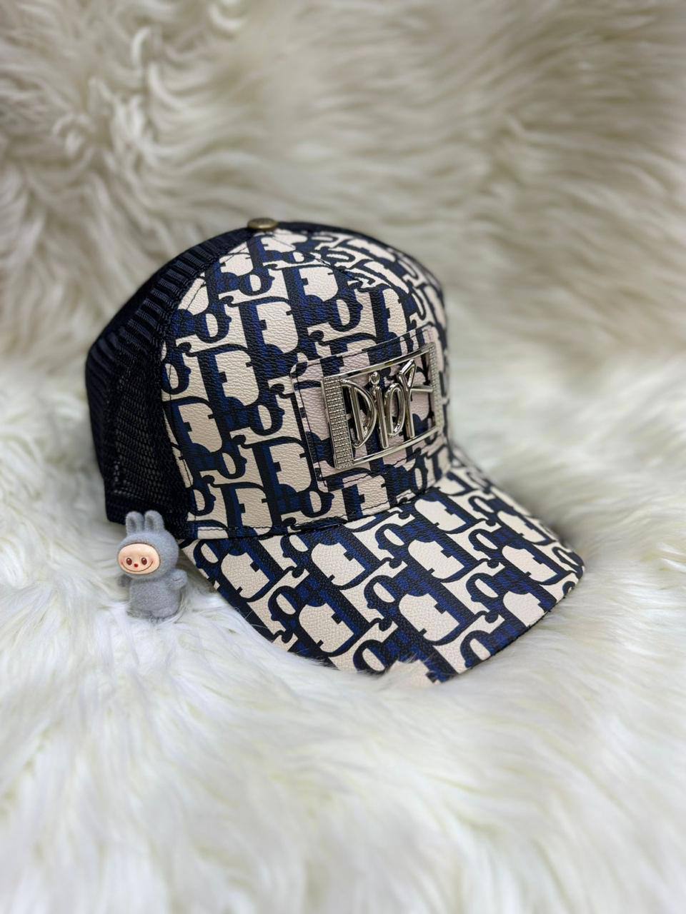 🧢 Brand caps
1️⃣ First  Quality 
Size：56 ~ 60 cm
45 dhs🇦🇪

Zain115
♥️♥️♥️