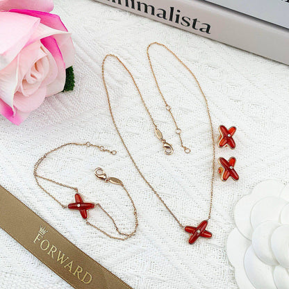 CHOUMET SET 
MASTER ✨💫
NECKLACE
BRACELET 
EARRING
160 DHS🇦🇪🇦🇪
WITH BOX AND PAPER BAG🛍️🎁

Zain89
❣️❣️❣️