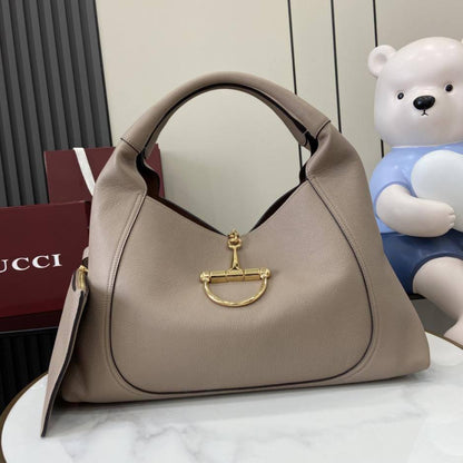 Gucci Master
280 dhs🪙🌨️

Zain131
♥️♥️♥️