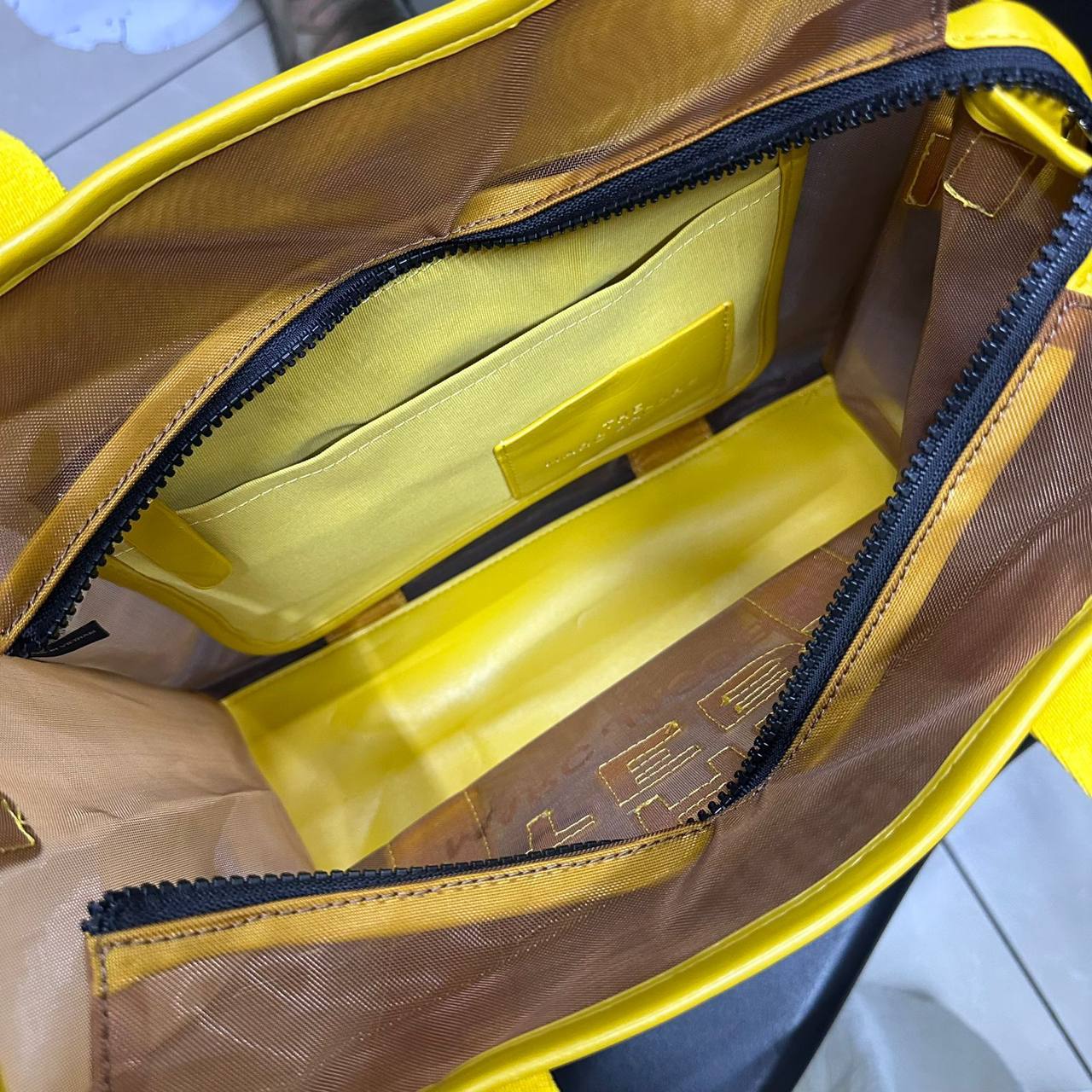 MARC JACOBS 
THE TOTE BAG  
BEACH BAG 
HIGH QUALITY 
110 dhs✅

Zain39
♥️♥️♥️