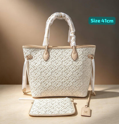 LV

Good quality 
with box 
120 dhs🇦🇪🇦🇪

Zain186
♥️♥️♥️