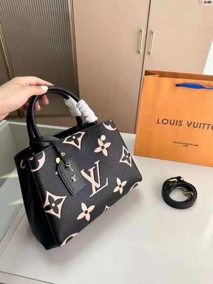 Guess
95 dhs🪙💕
high quality

Zain26
♥️♥️♥️