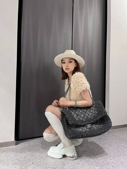 CHANEL 
COPY ONE 
190 dhs✅

Zain295
♥️♥️♥️