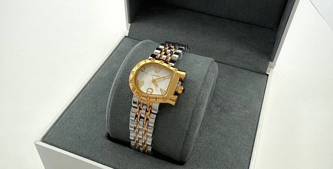 New ladies watch
55 dhs🪙💚

Zain45
♥️♥️♥️