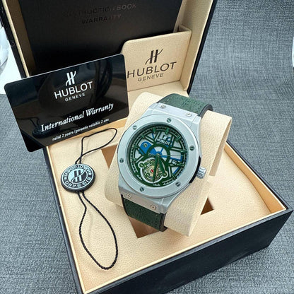 Men’s watch 
55 dhs🇦🇪🇦🇪

Zain45
♥️♥️♥️