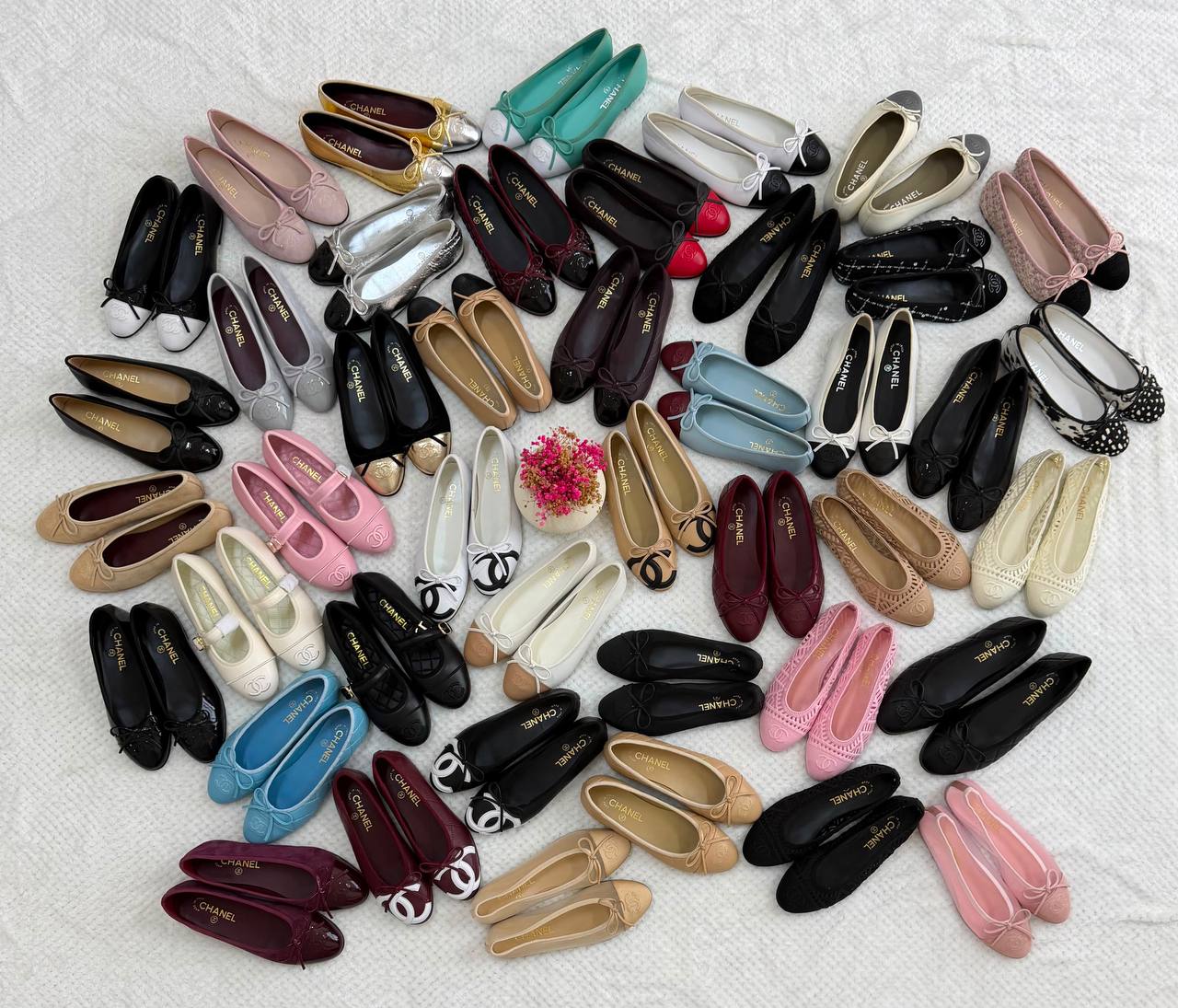 Chanel🌈😍

Vip quality 

Size:36 to 41 

450 dhs🇦🇪🇦🇪🇦🇪

Zain113
♥️♥️♥️