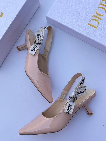 Dior 
120 dhs❣️
Size 36-42

Zain30
♥️♥️♥️