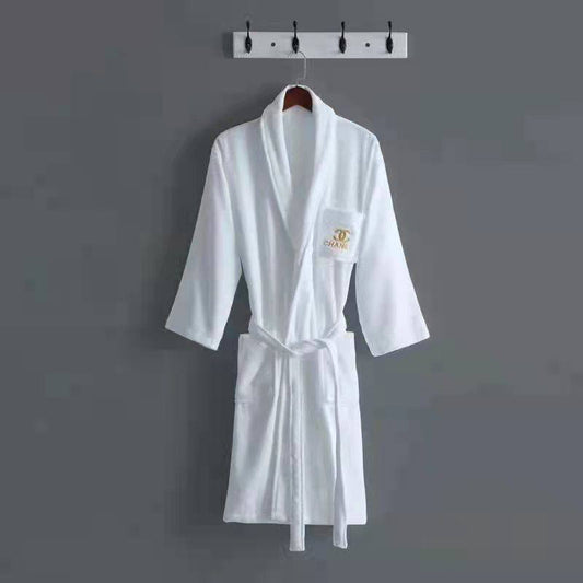 Robe 
Master quality 
Free size 
120 dhs✅

Zain99
♥️♥️♥️