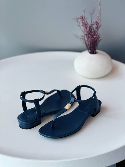 LORO  PIANA🩵💛
*36-41*
_Super master high quality_🪡
380 dhs✅

Zain176
♥️♥️♥️