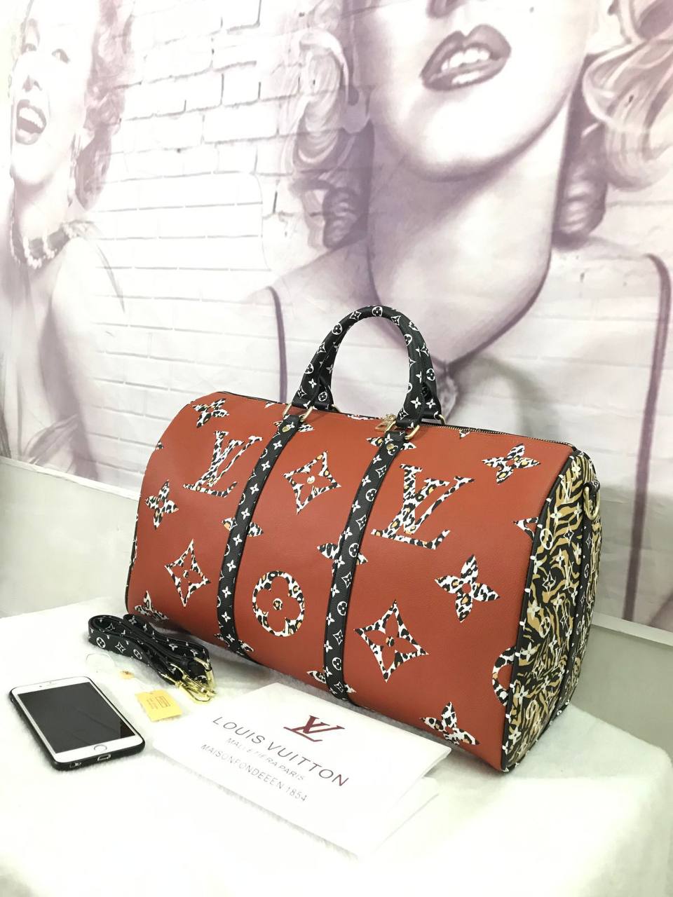 LV 
Travel Bags
140 dhs✅ Glossy
130 dhs✅ Normal

Zain137
♥️♥️♥️