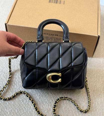 COACH 

NEW CAME GOOD QUALITY 

WITH BOX 
🎁🎁🎁

95 dhs🪙🌨️

Zain39
♥️♥️♥️