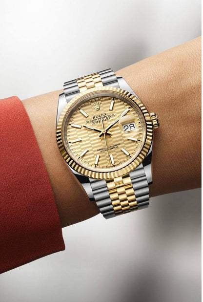 Rolex watch for ladies 
good quality 
150 dhs❣️
 (size 31mm)

Zain59
♥️♥️♥️