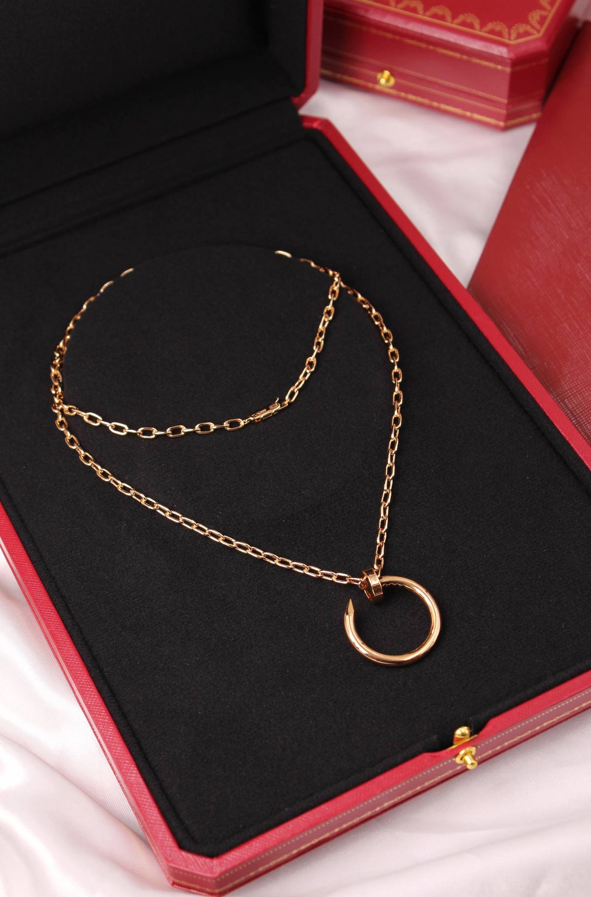 Cartier

JUSTE UN CLOU LONG NECKLACE, MULTIWEAR, EXTRA-LARGE MODEL
Super Master Quality

For Price 👇 WhatsApp✅
0568585901 
0507557372
0552275751 Owner Zain 👌

Zain106
♥️♥️♥️