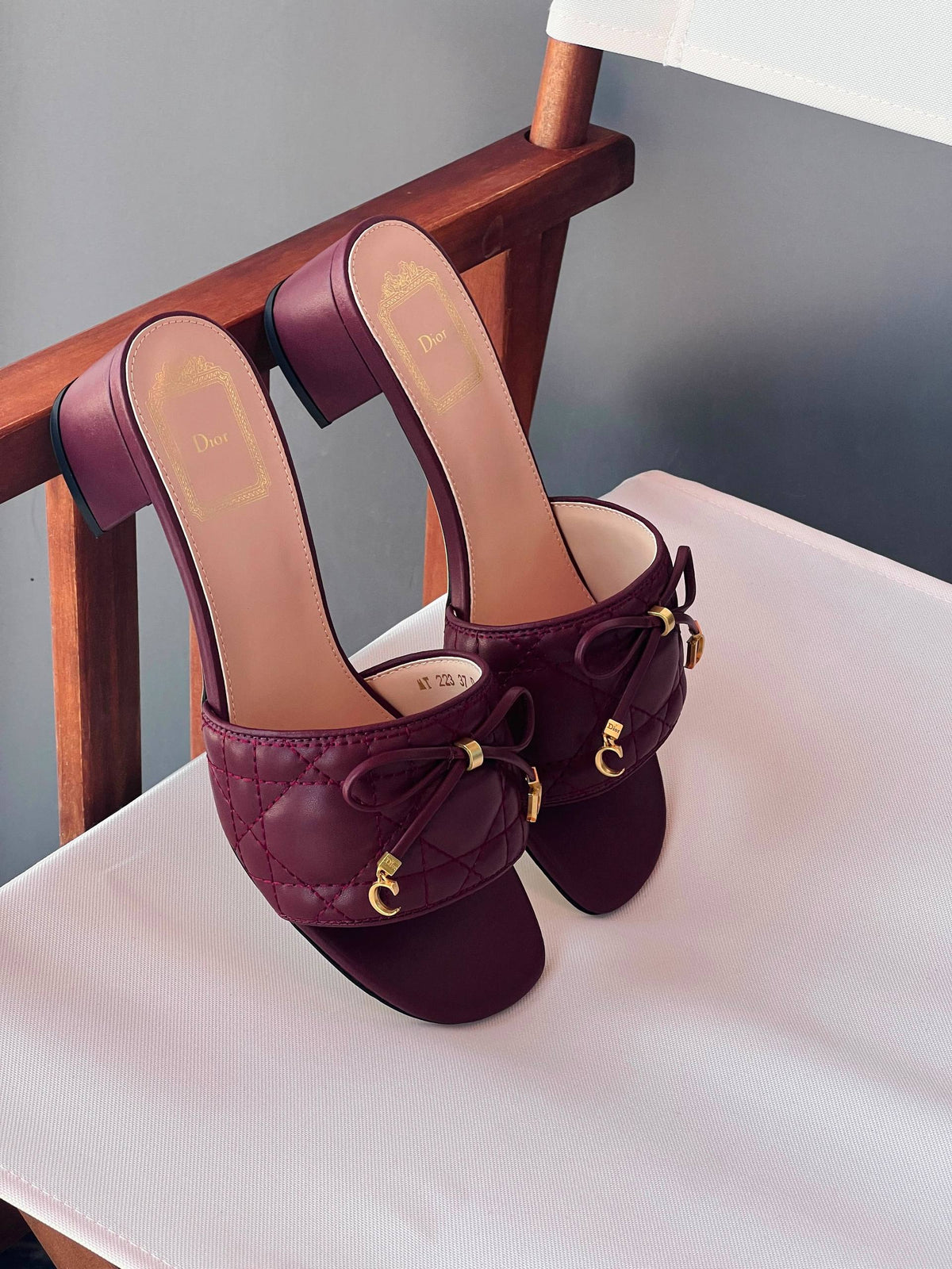 Dior🐎

36-41
_Super master high quality_🪡
430 dhs🇦🇪🇦🇪

Zain176
♥️♥️♥️