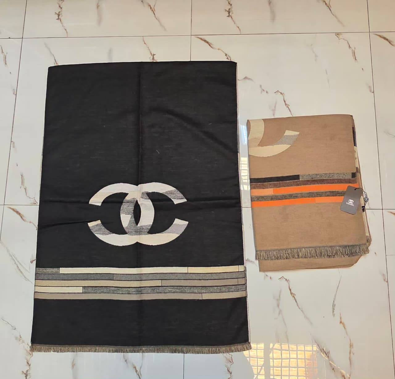 Scarf
40 dhs✅

Zain232
♥️♥️♥️