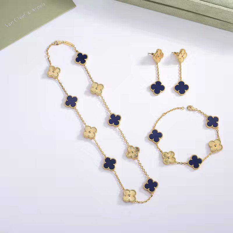 VCA
MASTER SET ✨💫
NECKLACE BRACELET EARRINGS 
WITH GOOD BOX AND PAPER BAG🛍️🎁 
250 DHS🇦🇪

Zain89
♥️♥️♥️