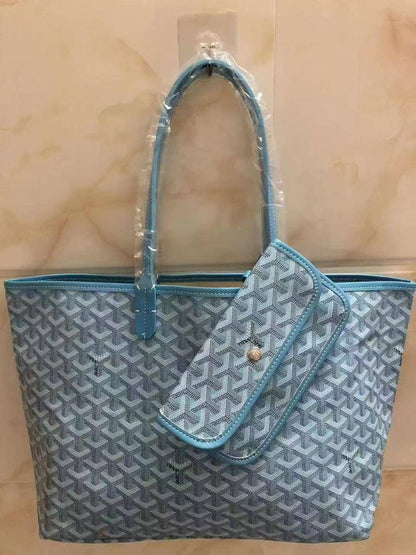 Goyard
85 dhs❤️

Zain143
♥️♥️♥️