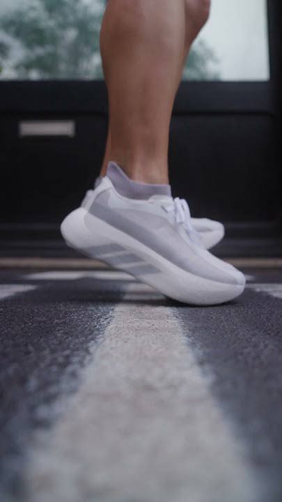 Adidas HYPERBOOST EDGE running    White 
NEW ARRIVALS 🤩
36-45 AVAILABLE 😇
220 dhs🇦🇪🇦🇪

Zain242
♥️♥️♥️