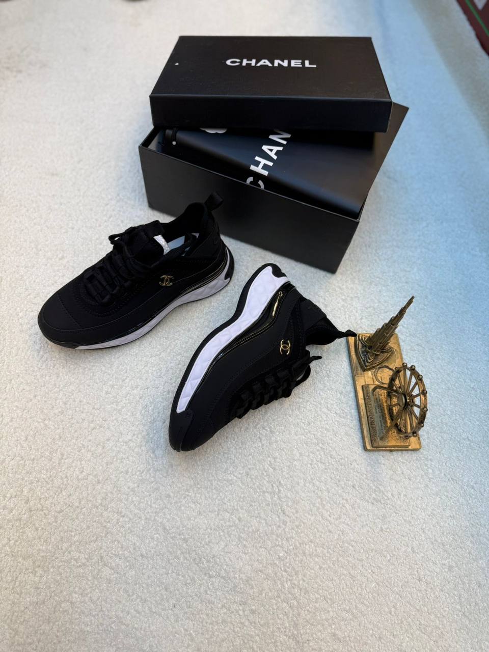 New. Chanel  shoes

   Size  .  36.  to 41

170 dhs🪙🌨️

Zain80
♥️♥️♥️