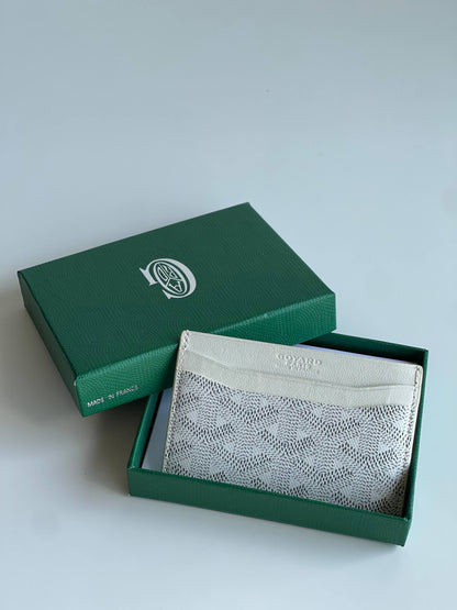 GOYARD
CARD HOLDER
240 dhs🇦🇪🇦🇪

Available Now

Zain284
♥️♥️♥️