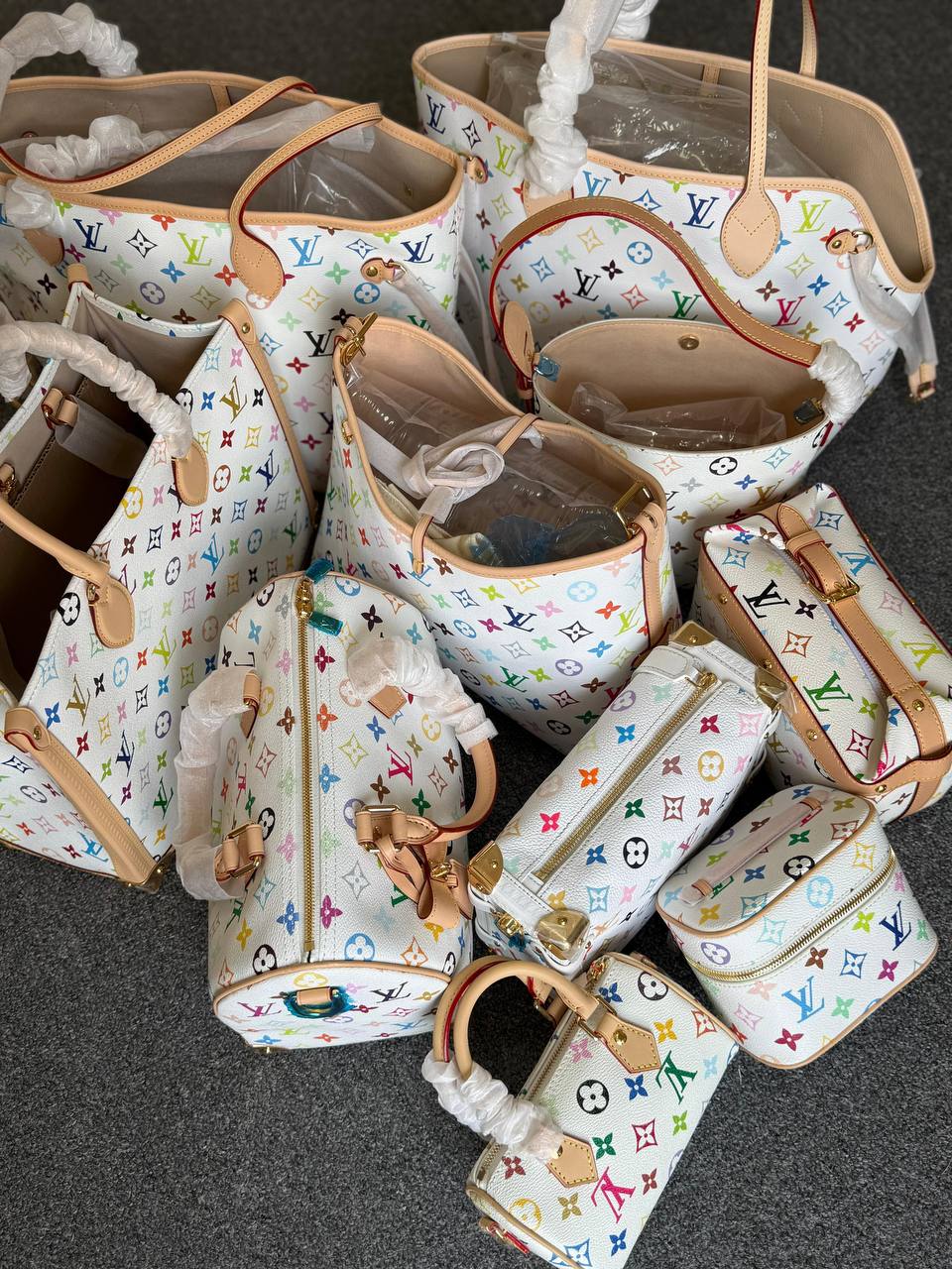 * LV 🤍
       
     🍁🌿🍂
For Price 👇 WhatsApp✅
0568585901
0507557372
0552275751 Owner Zain 👌

Zain246
♥️♥️♥️