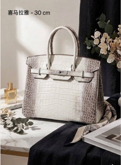 HERMES ʙɪʀᴋɪɴs
ᴄʀᴏᴄᴏᴅɪʟᴇ ʟᴇᴀᴛʜᴇʀ ᴍᴀᴛᴇʀɪᴀʟ
sɪʟᴠᴇʀ ʜᴀʀᴅᴡᴀʀᴇ
ᴡɪᴛʜ ʟᴏɴɢ ʙᴇʟᴛ sᴛʀᴀᴘ
sɪᴢᴇ : 30 cm

120 dhs✅

Zain31
♥️♥️♥️