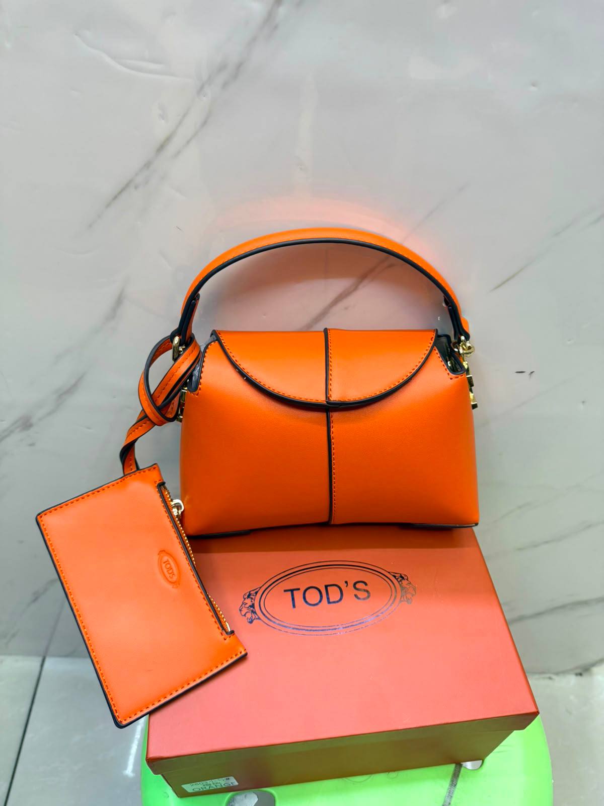 TODS
with box
100 dhs✅

Zain143
♥️♥️♥️