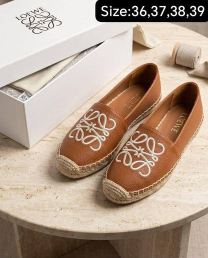 LOEWE 
LADY Slipper🥿
75 dhs✅

Zain40
♥️♥️♥️