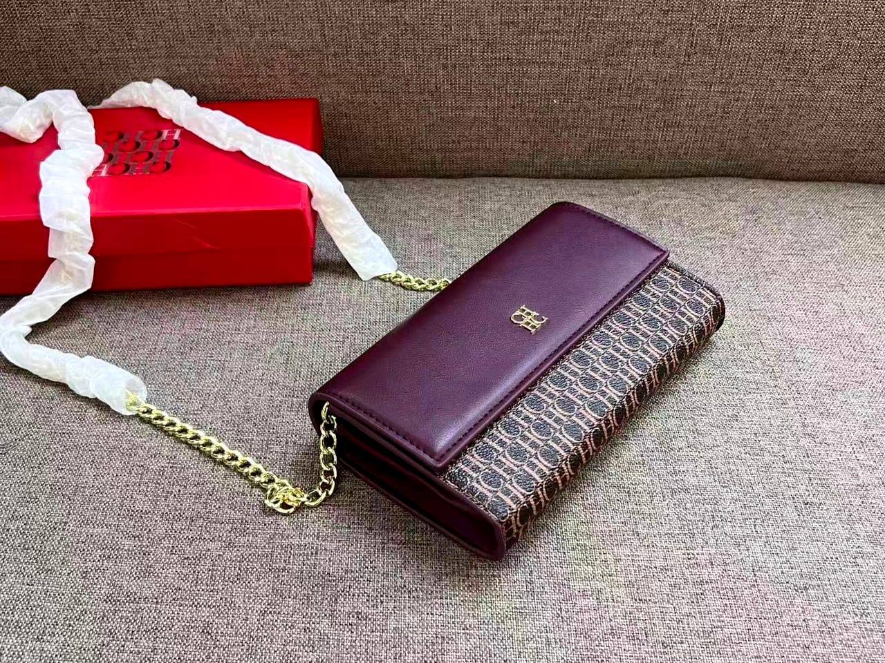 New
85 dhs✅
high quality 

With box
🎁🎁🎁

Zain26
♥️♥️♥️