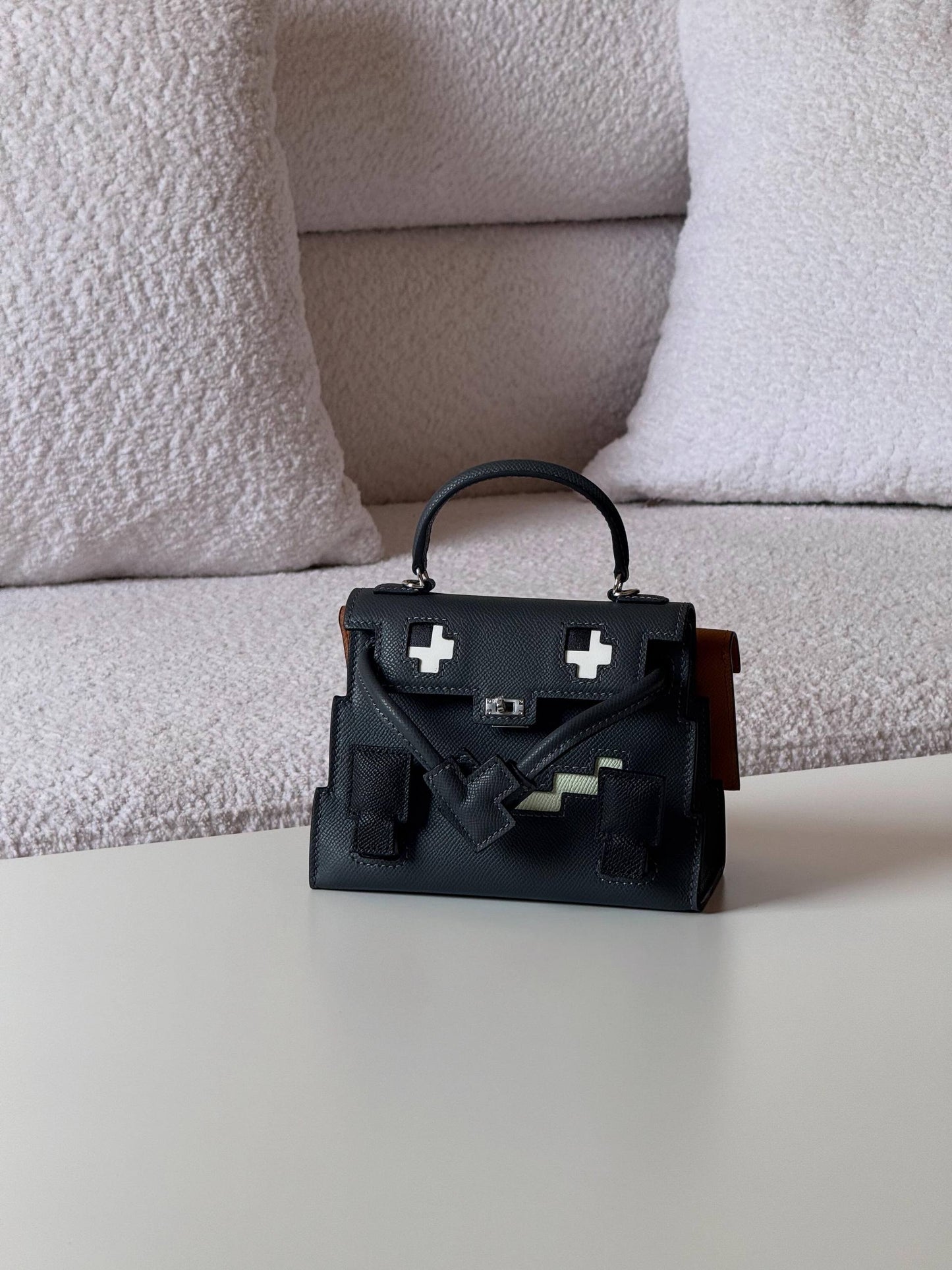 Hermes kelly doplex 20cm💕master quality😍with box❤️
380 dhs🪙🌨️

Zain52
♥️♥️♥️