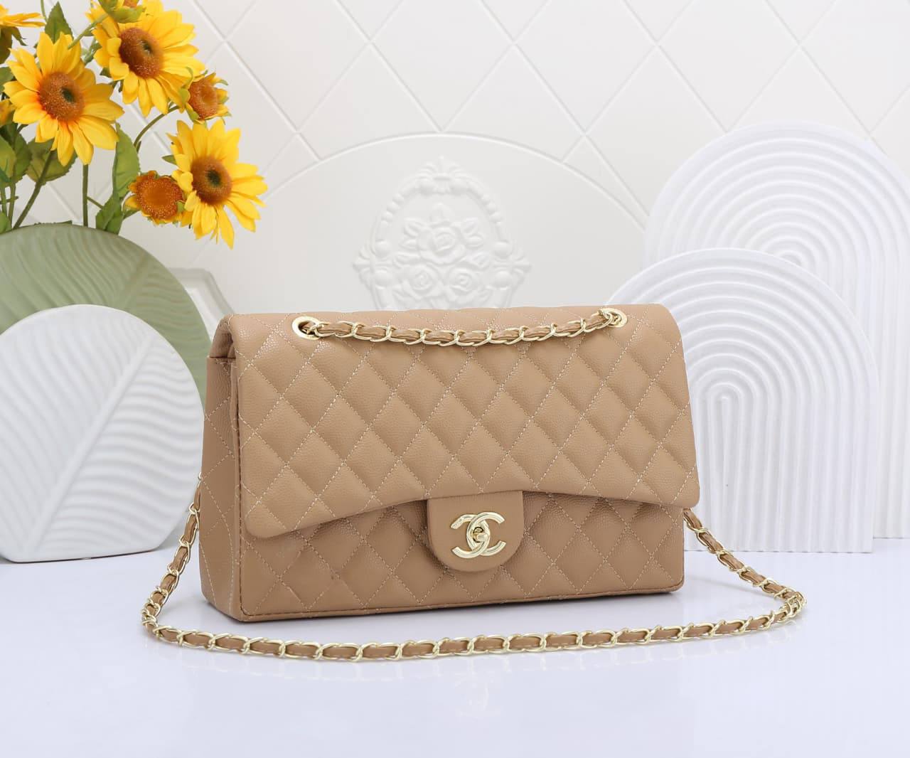 Chanel
High quality
115 dhs❤️

with box
🎁🎁🎁

Zain136
♥️♥️♥️