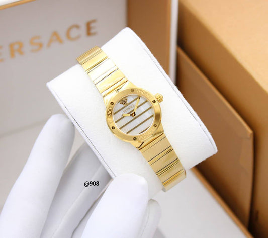 VERSACE FOR WOMEN BATTERY 24MM

230 dhs✅

Zain58
♥️♥️♥️