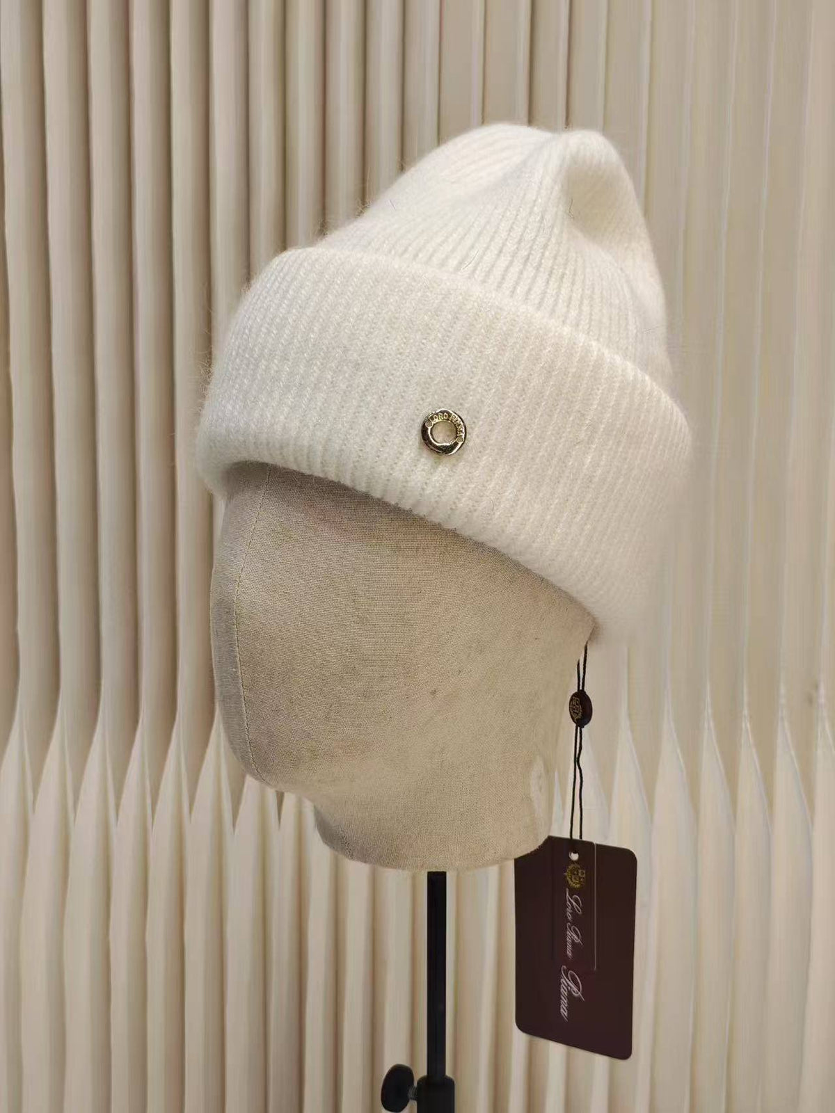 NEW COLLECTION👌🏻
LORO PIANA  HAT ❤‍🔥
SUPER MASTER Quality👑With Original Packaging👌🏻


For Price 👇 WhatsApp✅
0568585901 
0507557372
0552275751 Owner Zain 👌

Zain329
♥️♥️♥️