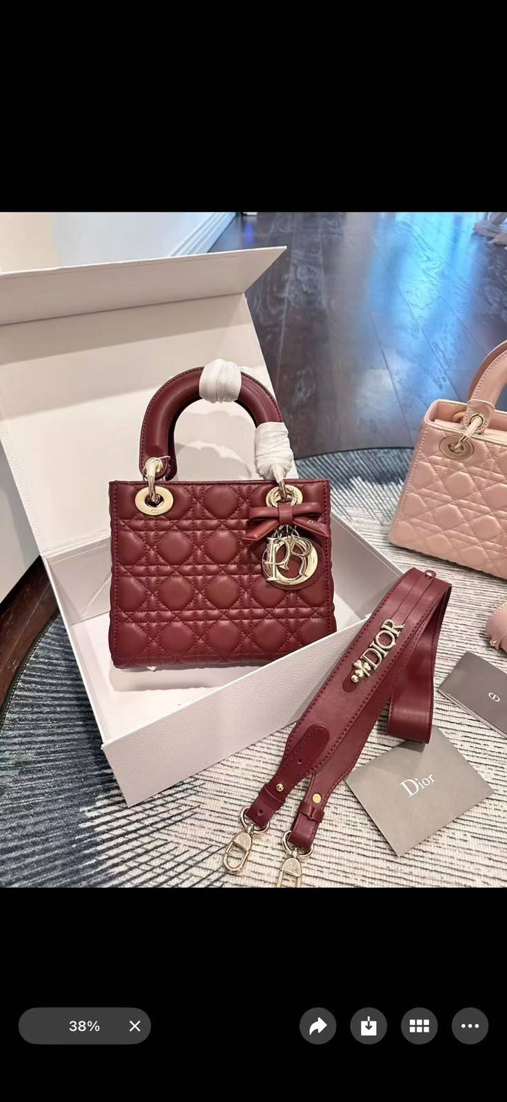 Dior
Master AA
280 dhs✅

Zain137
♥️♥️♥️