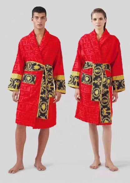*New collections*                                                
VERSACE BATHROBE
*Super Master quality*
*Sizes:FREE SIZE*

690 dhs✅

Zain308
♥️♥️♥️